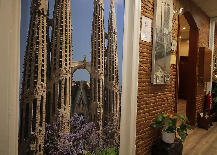 Hostal Orleans Barcelona
